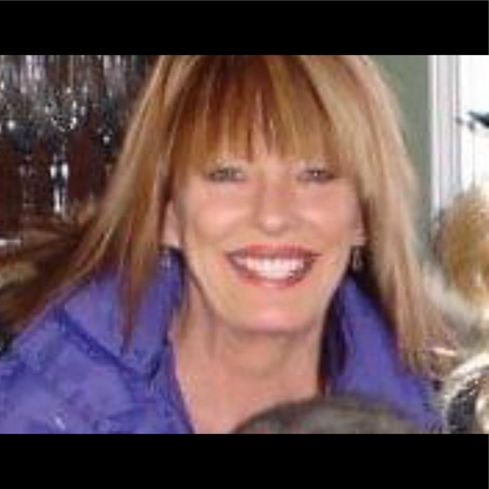 🌺 Meet your Posher, Lisa 🌺